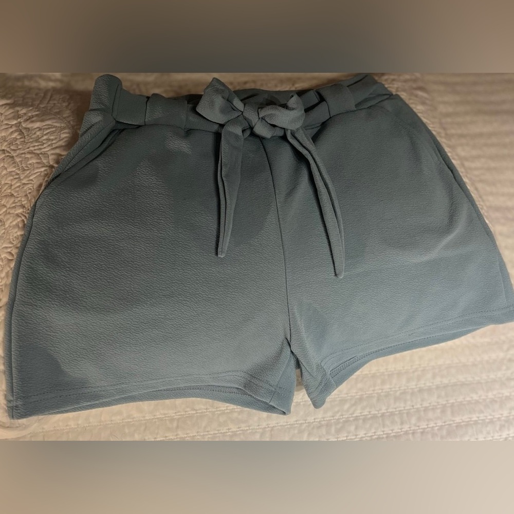Women’s shorts Medium